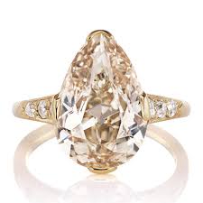 pear shaped wedding ring