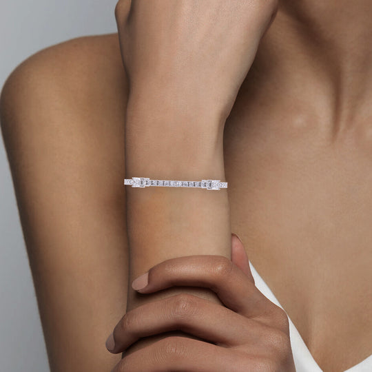 Fusion Tennis Bracelet with Round and Emerald