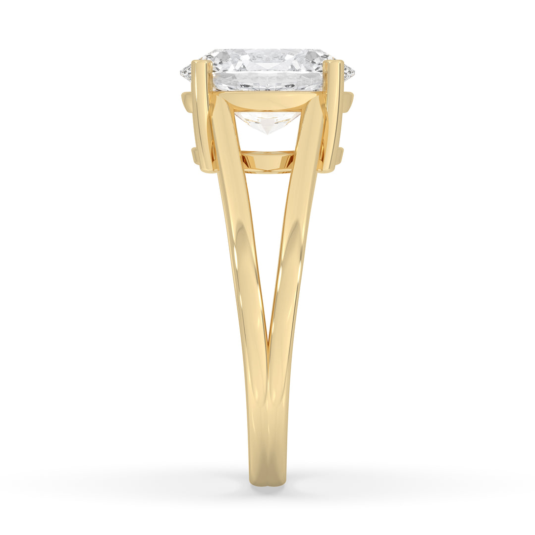 Oval Engagement Ring